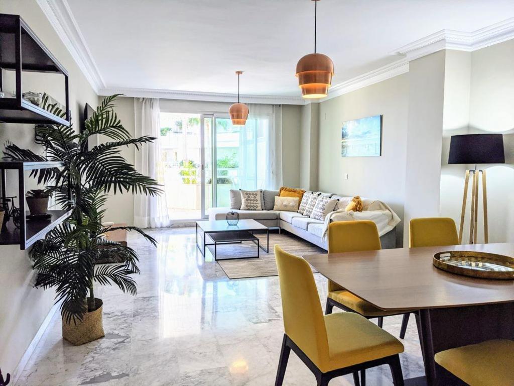 Coral Beach Aparthotel Marbella Ngoại thất bức ảnh