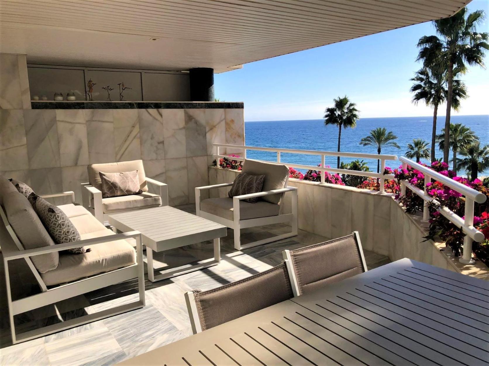 Coral Beach Aparthotel Marbella Ngoại thất bức ảnh